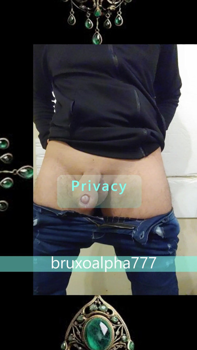 Bite à gros nichons après un entraînement de 7 heures.
Informations complètes sur la vie privée