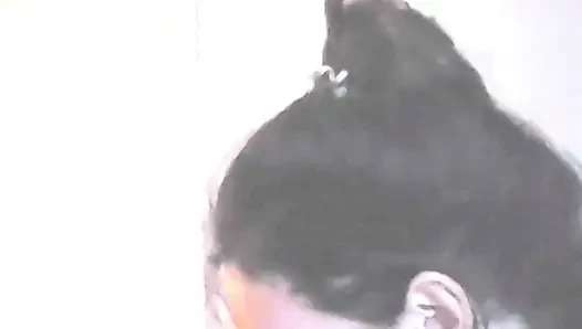 En ateşli orta yaşlı seksi kadınla başka bir harika sakso, yüz sikişi, gırtlağına kadar alma ve ağzına boşalma videosu