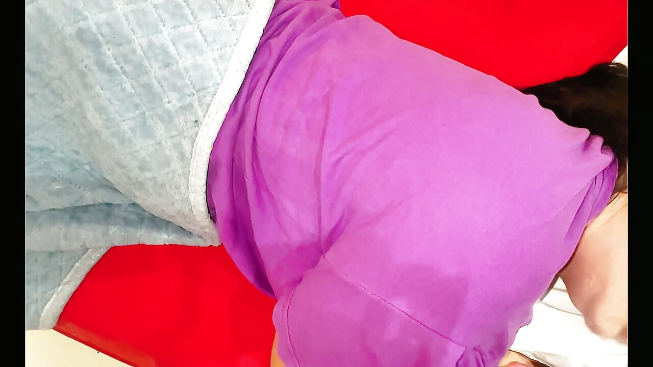 My Mom's Friend Insatiable Cheating Housewife Fucks Young Stud