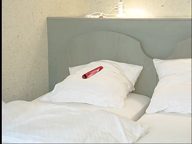 Dewasa montok masturbasi di motel