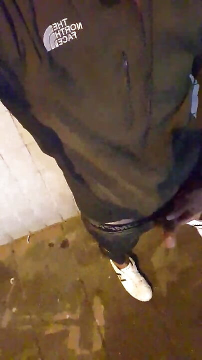 Slutboyben Cam4 Pornoqueen vystavuje živě na Cam4