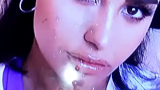 Demi lovato boşalıyor