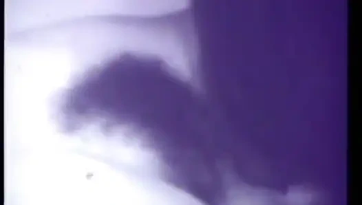 Retro dreier mit geiler schwarz-weiß-milf und strapon-dildo (Kein audio, sondern musik)