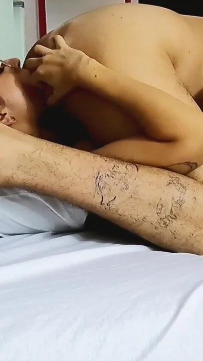 标志性的时刻来自“躺下，感受我的大假阳具插入你的菊花 第2季 #01”