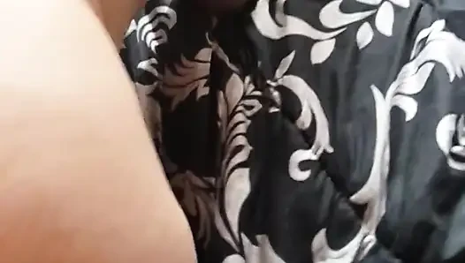 Yüz aşağı sikiliyor, latin amatör gerçek orta yaşlı seksi kadın