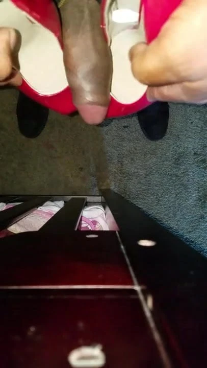 Huge load on red heels