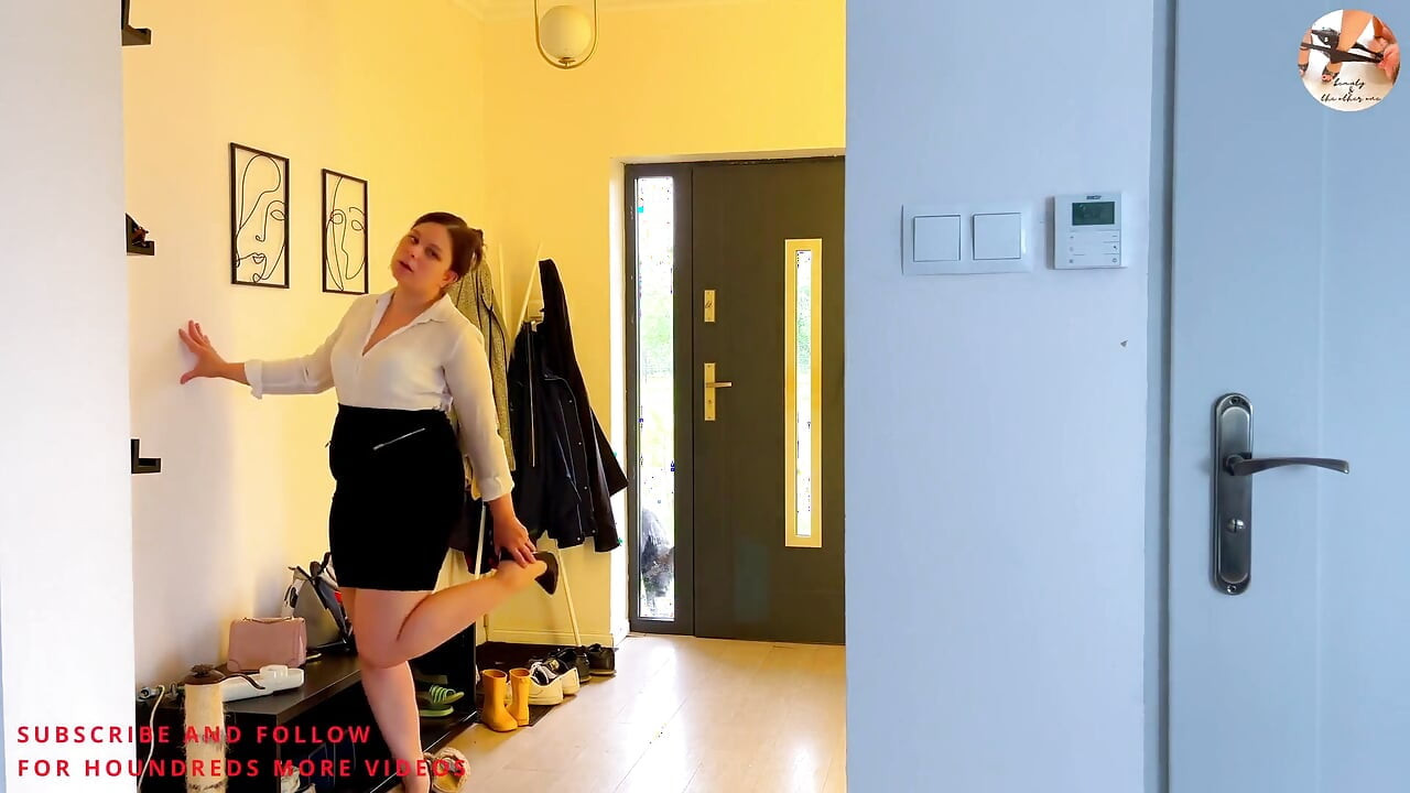 Lexi trở lại từ công việc đến đụ lỗ hậu tuyệt vời