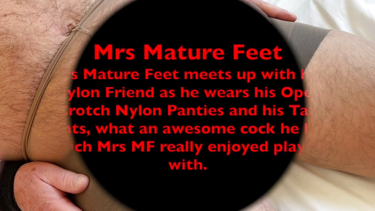 Mrs Mature Feet meets up with her Nylon Friend 410