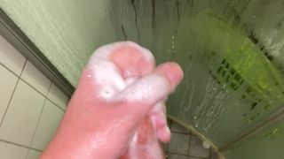 Abspritzen in der Dusche