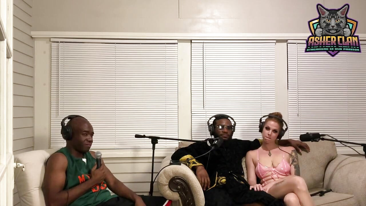 Fox și Hounds - Foxi Vixen se alătură Mrflourish și băieți pentru unele discuții sălbatice pentru adulți Podcast