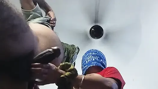 Sexy indian lady ko hotel may bula Kar chut ka pani nikala
