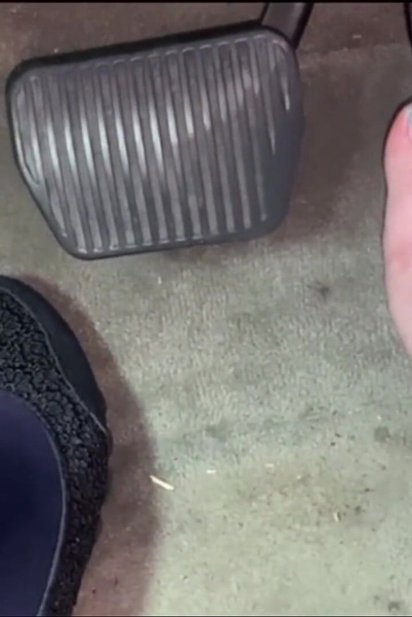 Pedal Play: Fast Speed and Jerk off Instructions with Big Feet, Full Control