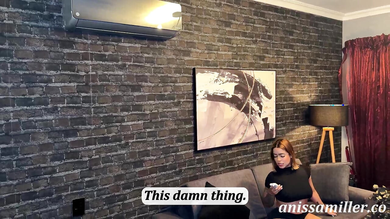 我的继父修复了空调，最后在妈妈不在的时候操我