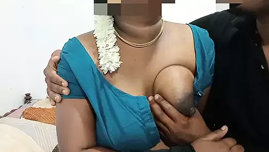 Uma esposa tamil fez sexo com o marido da irmã que foi à casa dela. Ele a fodeu com tanta força em estilo cachorrinho