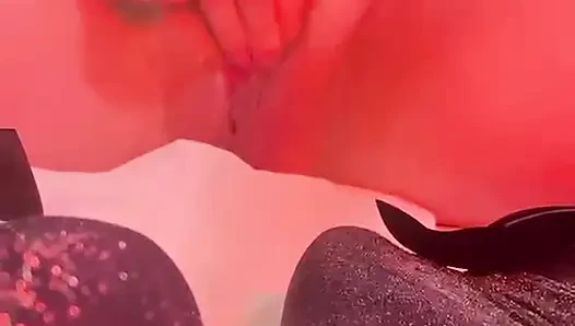Kaus kaki kecil yang cantik