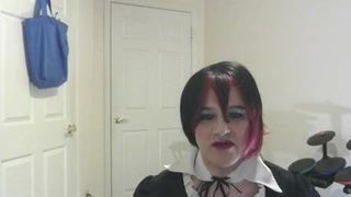 Metres arayan trans kadın