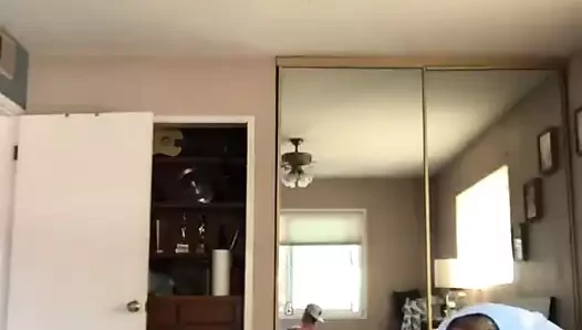 Ripped lad cracking one off