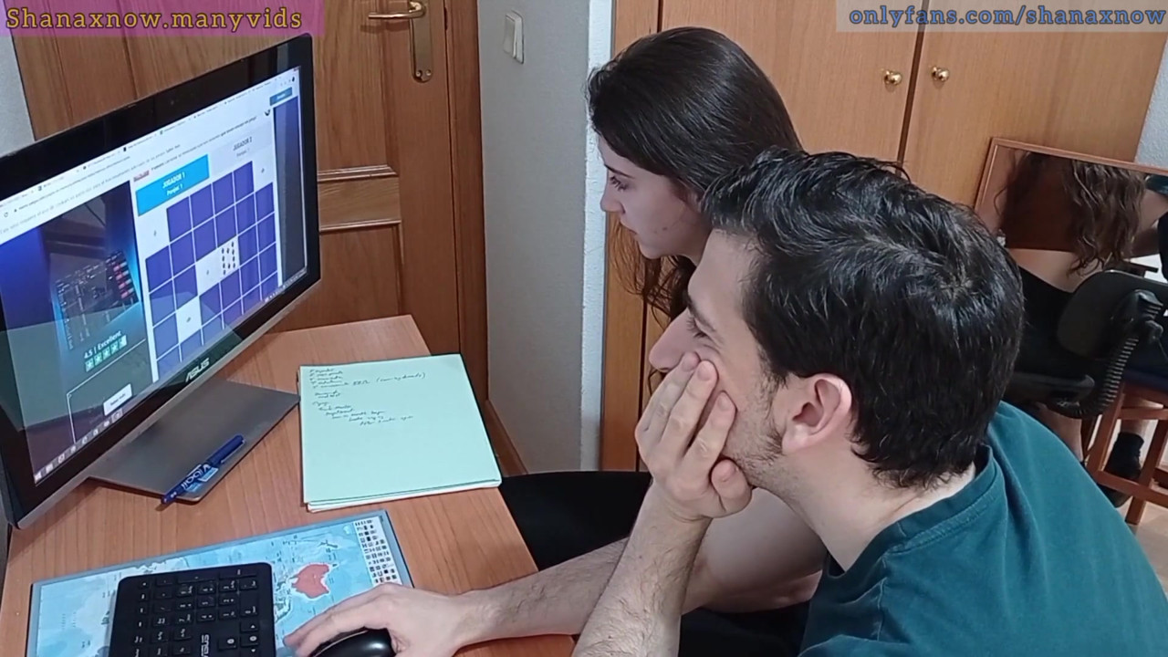 ティーン学生が脅迫、ハメ撮りフェラ、口内射精、ごっくん。