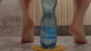 Extreme kont inbrengen met 2 plastic flessen
