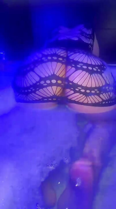 Broken Debut Lamp
