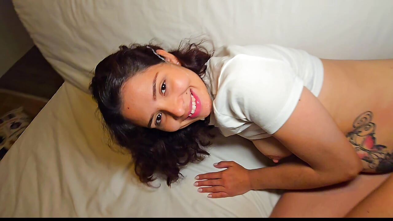 My hot girlfriend wants my cock inside while her parents aren't home