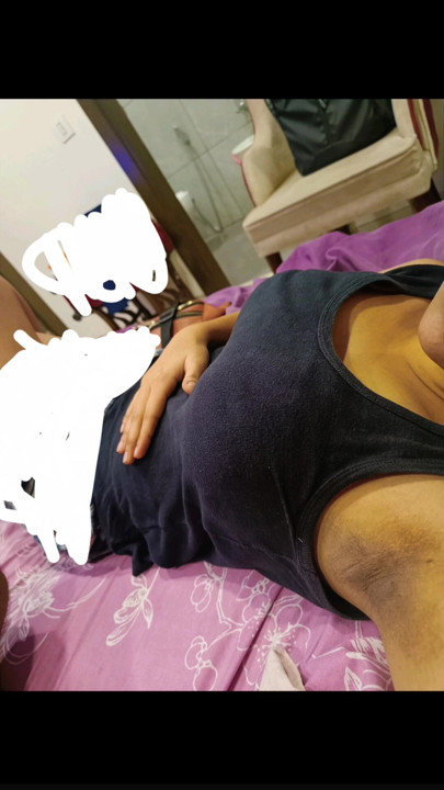 Indian cuckold boyfriend share her girlfriend nudes pics - Hindi audio - girlfriend ko dusare mard se chudwaya or share Ki uski armpit pic