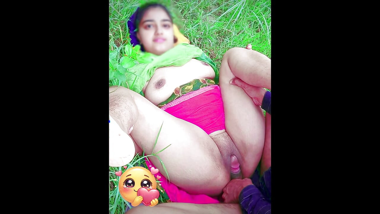 Virgin 18+ Indian desi village ladki ki chut ka seal faad diya, jungle me chut chodi (Hindi Indian sex), hindi mms xxx video