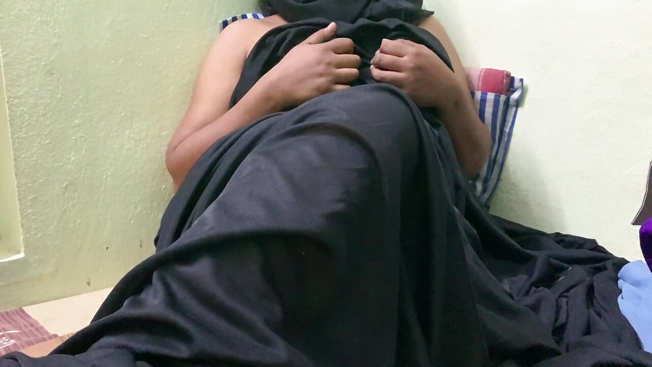 Mere chut me pani nehi nikl raha hai kya karu main