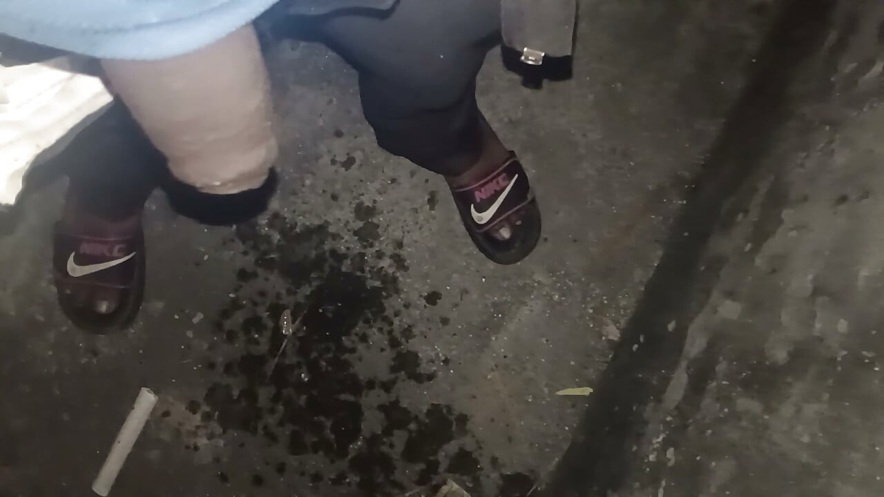 Land ke sath enjoy self sex