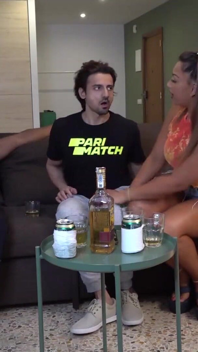 Morate podijeliti trenutak iz "Desi rogonja gleda kako mu ženu jebe njegov prijatelj"
