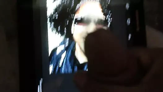 auf ihr geiles gesicht abgespritzt