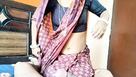 The sister-in-law of the Desi village takes semen in her mouth with a big desi cock.