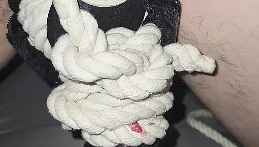 Goode Mädchen CBT Ein Nylon, Ein Paar Seile Und Ballbusting
