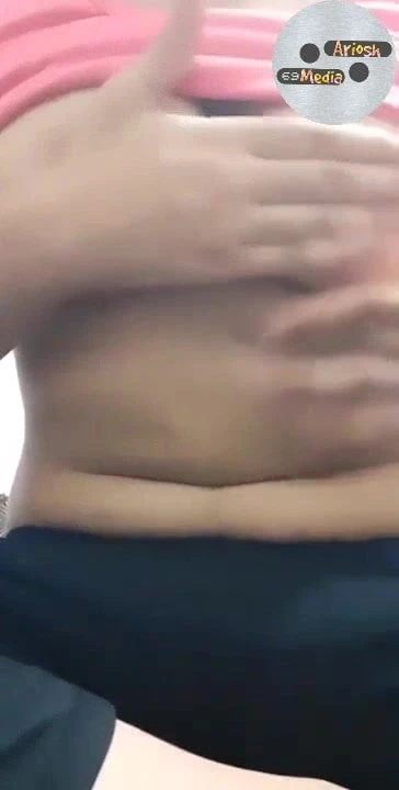 Iranian lesbian 01