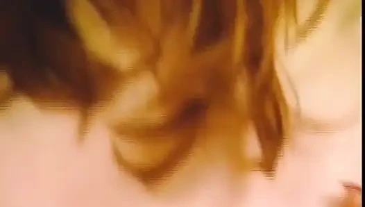 Cewek-cewek jerman ini lagi asik bersenang-senang di ruangan casting bokep pertamanya