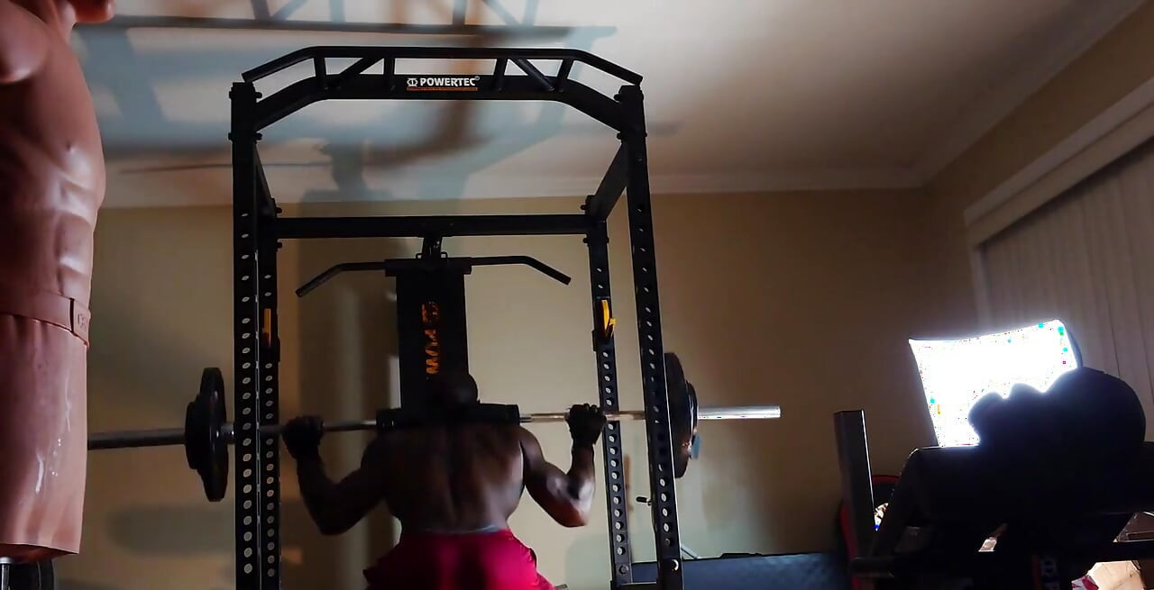 Antrenament de rezistență de antrenament astăzi oameni care au pierdut în greutate