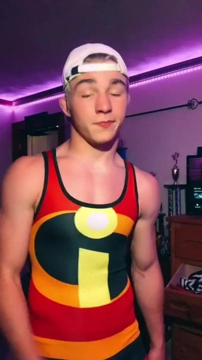 hot boy wrestler showing himself naked