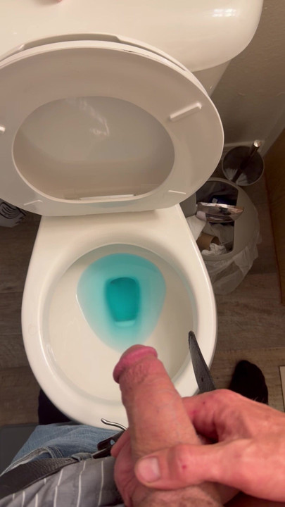 Watch me take a piss