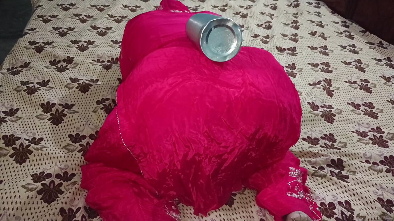 Try to Bottle and Hand insert in pussy and Doggy Style Fucking Video