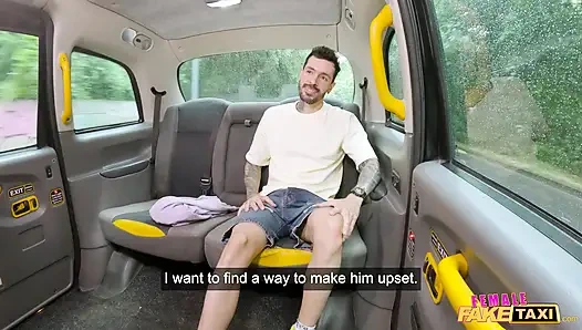 Female Fake Taxi - польскую рыжую Cherry Candle застукали за изменой и минетом за лизанием киски горячим публичным сексом