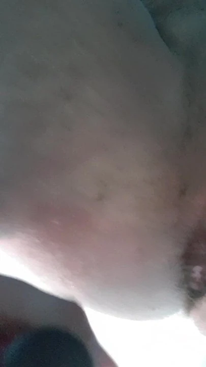 Mettre un truc dans son cul solo
