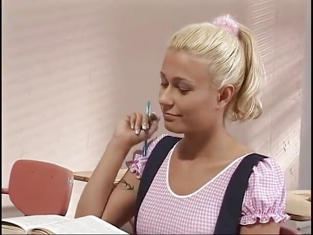 Stunning teenage babe gets pussy plowed in the classroom