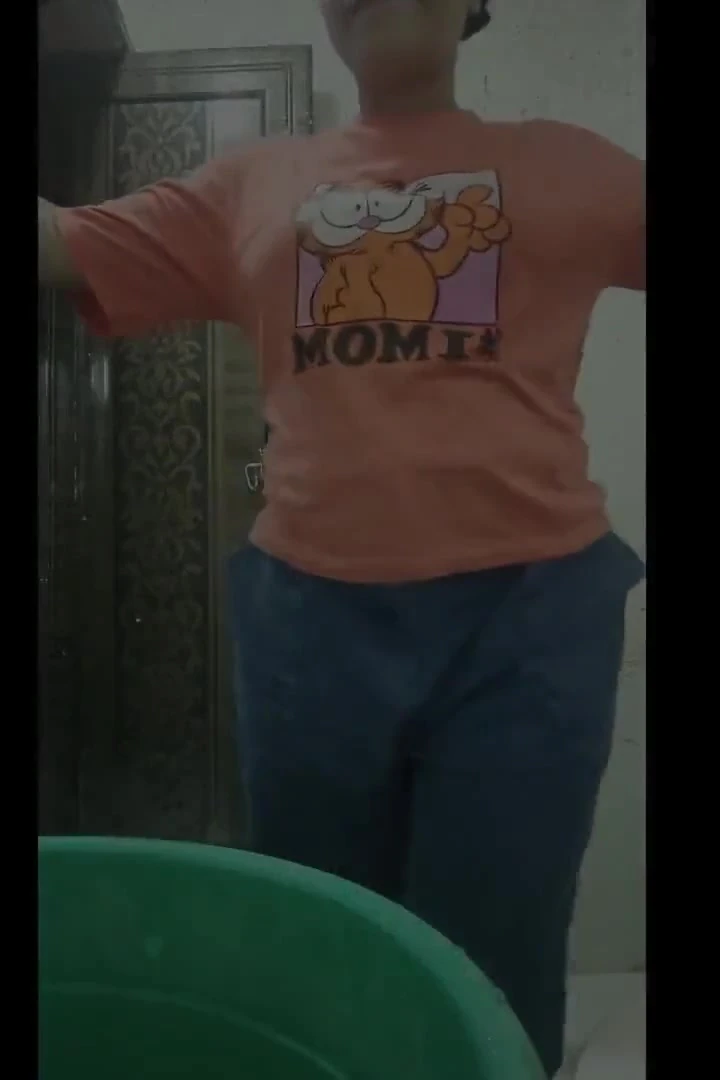 Desi Wet Squirting Closeup