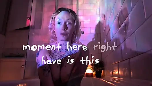 Обнаженные музинги в ванне - ты заслуживаешь удовольствия