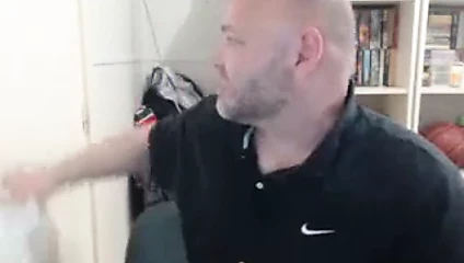 tio guapo se pajea