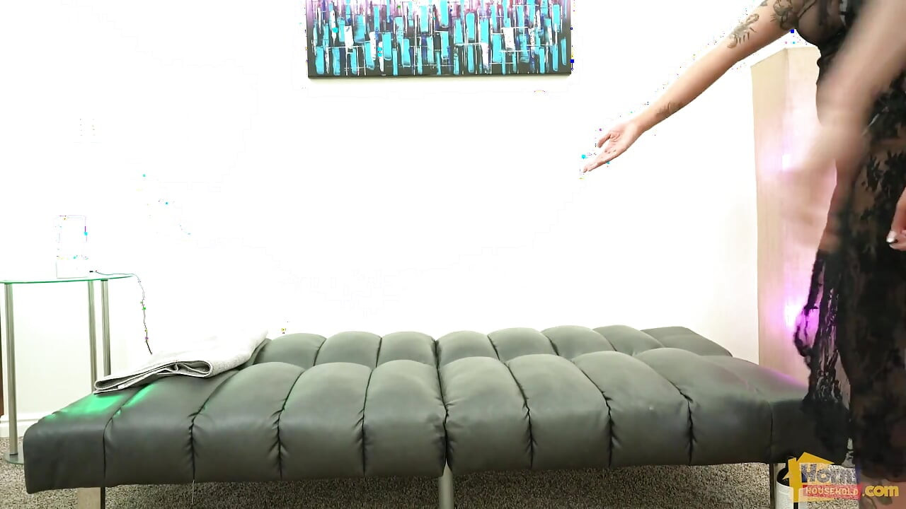 Happy Ending Handjob From Filipina Masseuse