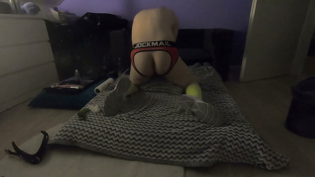 I had some hot fucking on my couch last night.