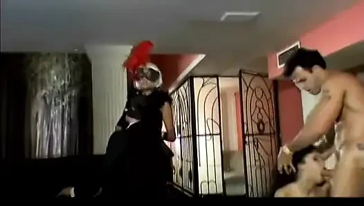 Kaum legal, schätzchen gibt einen tollen blowjob, nachdem sie ihre muschi geschmeckt hat