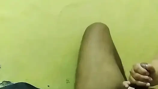 Licking  milf's pussy when the house is quiet