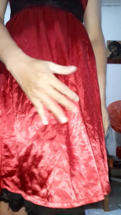 "aaeene ke samne gulabi poshak hastmaithun" se prtishthit kshan"